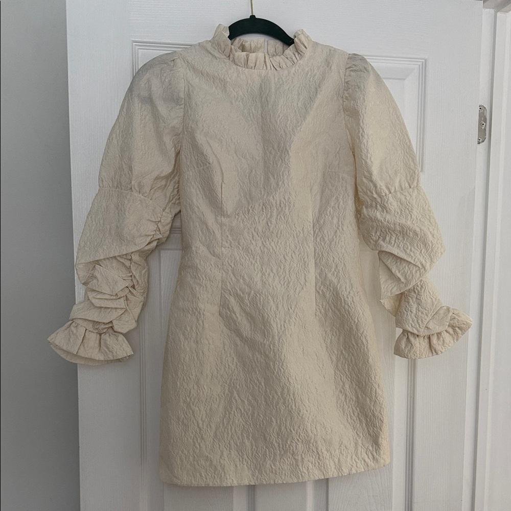 Elegant Cream Ruffle Sleeve Dress
